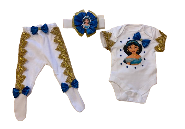 Conjunto con puntillas